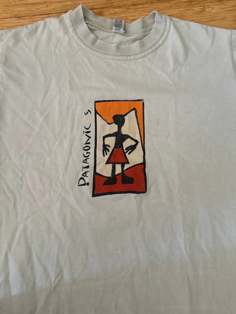 Patagonicas Patagonia cream graphic t-shirt